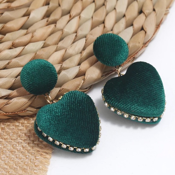 Jewelry - 💚 Green Trendy BOHO Velvet Heart Earrings 💚